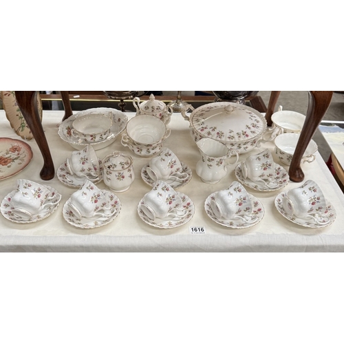 1616 - A Royal Albert Winsome tea set