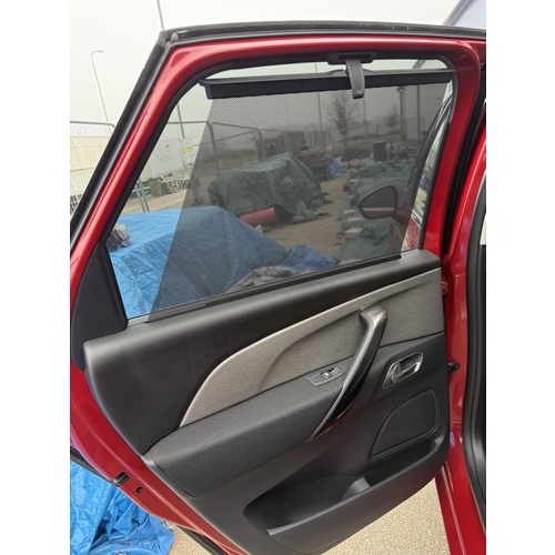 1500 - A 2015 Citroen C4 Picasso 1.6 diesel Automatic. MOT 31/10/2025. Mileage 7169