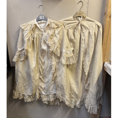 1726 - 2 Victorian capes