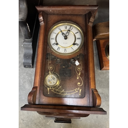 1728 - A selection of vintage clocks including mantle & wall