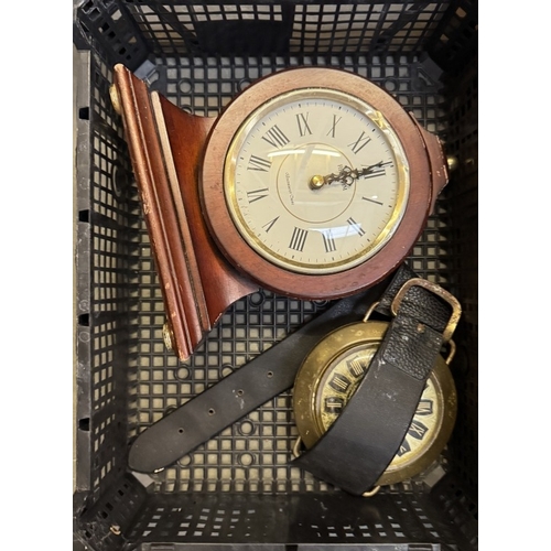 1741 - A quantity of modern clocks for spares / repair