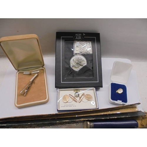 1135 - A mixed lot of costume jewellery, compacts, rolled gold cuff links etc.,