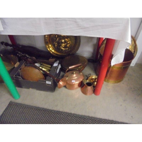 1400 - A good lot of 19th and 20th century copper and brass including kettle, jam pan, shell cases etc.,