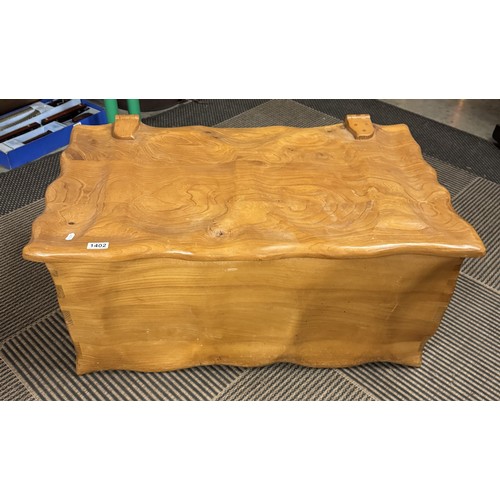 1402 - A vintage cedar wood chest/blanket box.