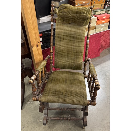 1578 - An American rocking chair.