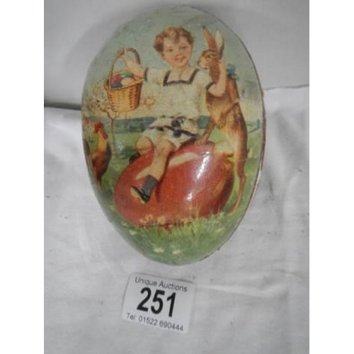 251 - An early 20th century cardboard Easter egg box.
