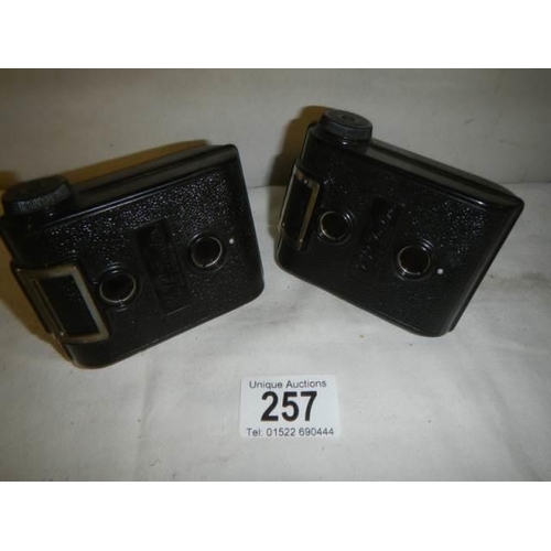 257 - Two vintage bakelite V P Twin camera's.