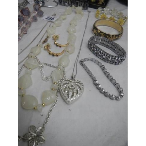 285 - A quantity of necklaces and bracelets.