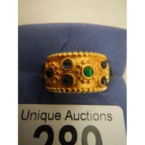 289 - A boxed dress ring.