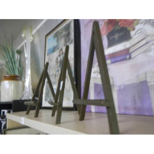 30 - Three small picture easels.