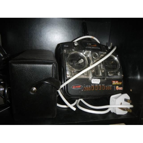 44 - A quantity of household items.