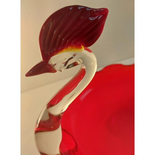 212 - 3 x Murano swan dishes