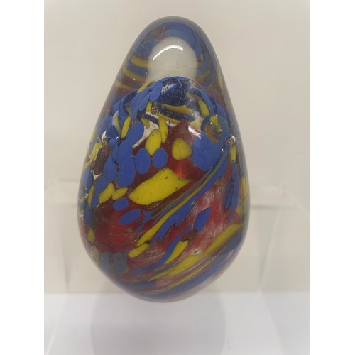 400 - 3 Art glass paperweights