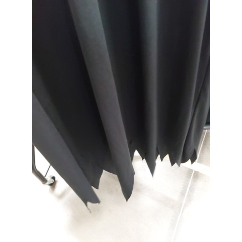 454 - A fabulous collection of fancydress