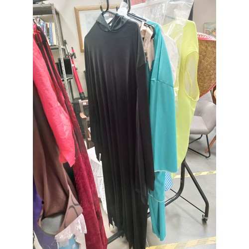 454 - A fabulous collection of fancydress