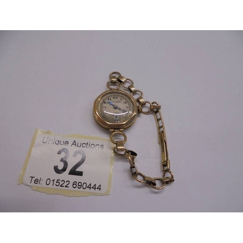 Lot 32        