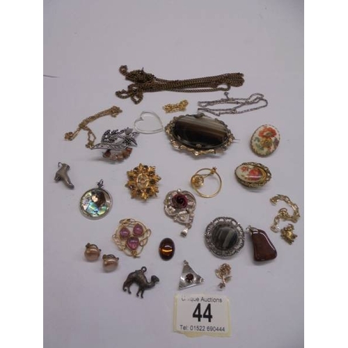 Lot 44        