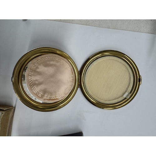 86 - A good lot of compacts including musical examples, hangbag etc