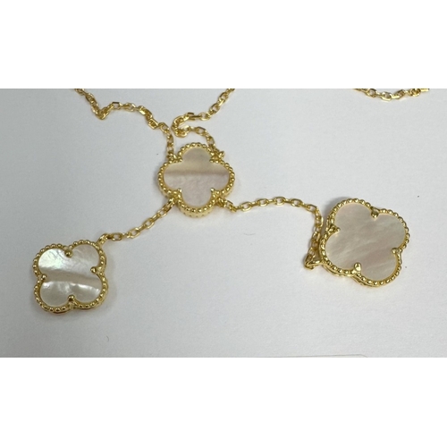13 - An 18ct gold plated on silver Van Clef & Arpels style necklace