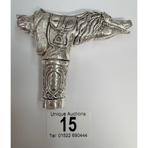15 - A well decorated walking cane handle depicting dogs (113 grams)