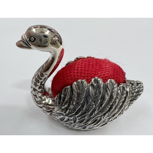 19 - A silver swan pin cushion (12.7 grams)