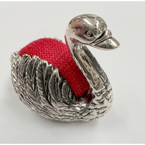 19 - A silver swan pin cushion (12.7 grams)