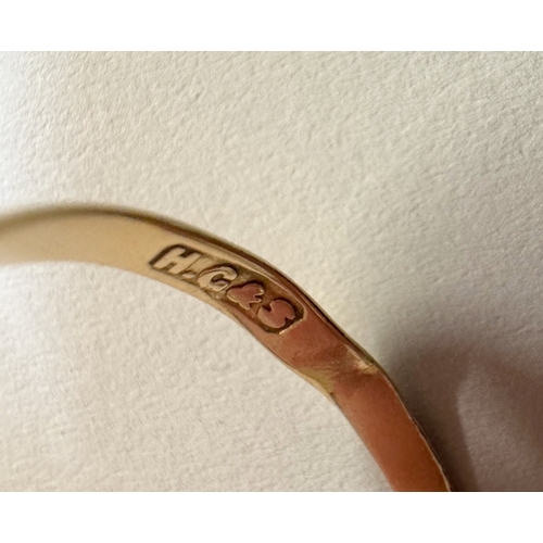 32 - A 9ct gold signet ring on 9ct gold chain. Length 39cm.