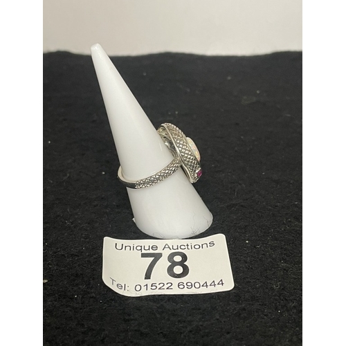 78 - A silver snake head ring with opal panel