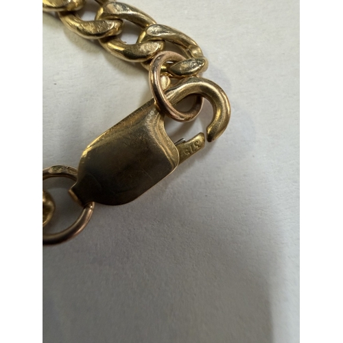 114 - A 9ct gold chain (9 grams)