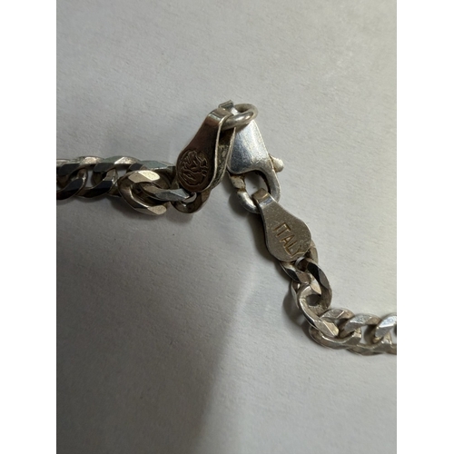 115 - A silver chain with ingot & silver chain (35 grams)