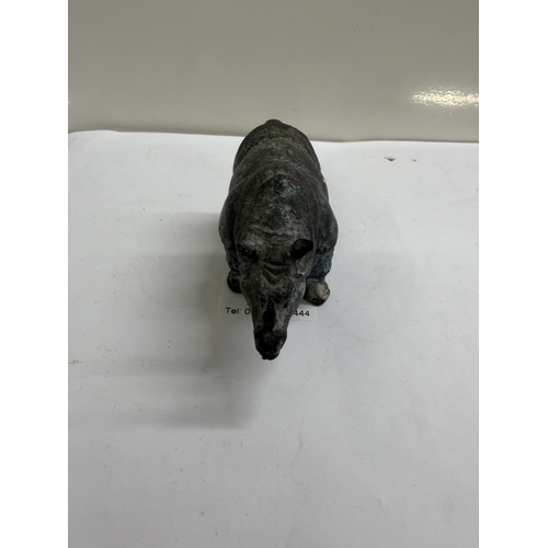 158 - A small bronze Rhinoceros (6cm height, 11cm width, 4cm depth)