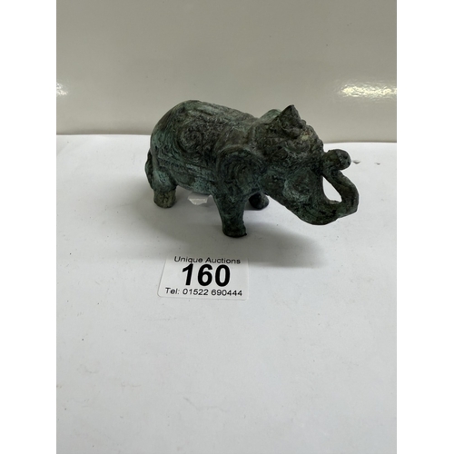 160 - A small bronze elephant (7cm height, 10.5cm width, 4.5cm depth)