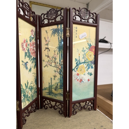 161 - A vintage Japanese 4 panel folding table top divider with decorative paintings