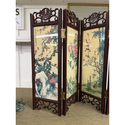 161 - A vintage Japanese 4 panel folding table top divider with decorative paintings