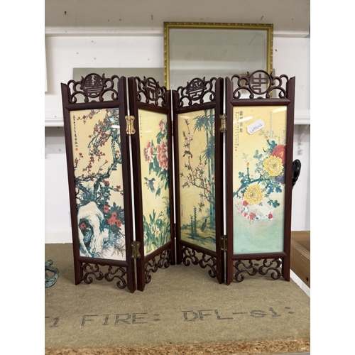 161 - A vintage Japanese 4 panel folding table top divider with decorative paintings