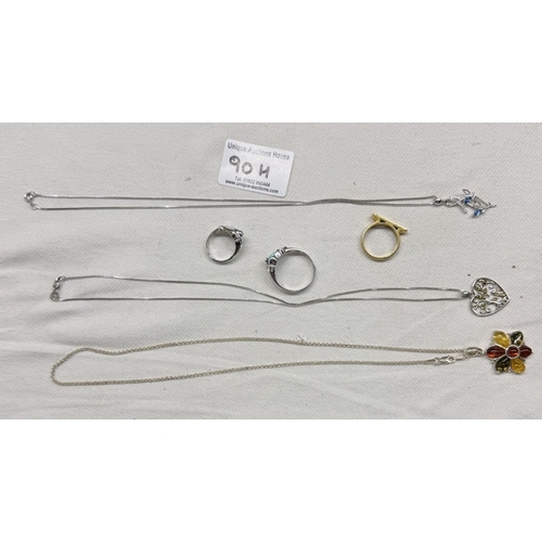 90H - A collection of silver & gilt silver jewellery including rings & necklaces