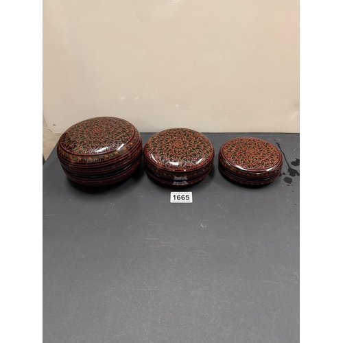 1665 - A set of Burmese nesting bowls