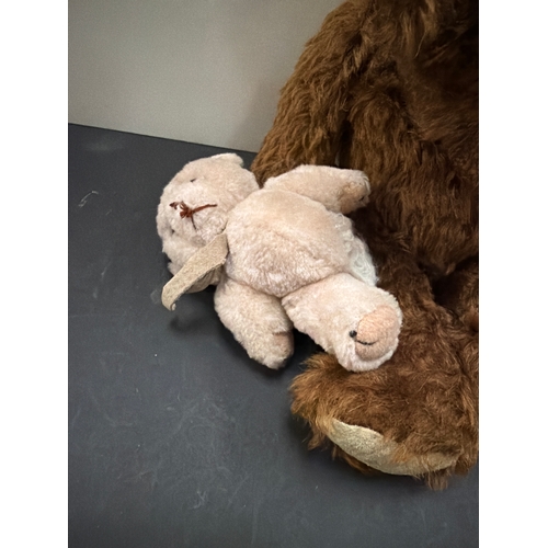 1686 - A Valentines bear ‘Thug’