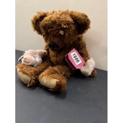 1686 - A Valentines bear ‘Thug’