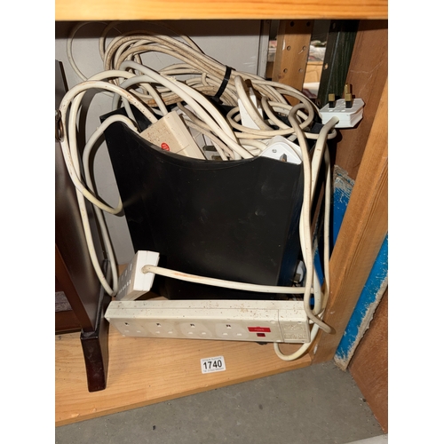 1740 - A large quantity of extension leads
