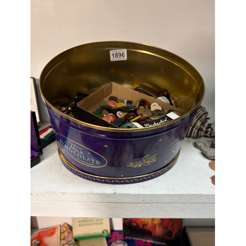 1896 - A large vintage tin with a quantity of buttons