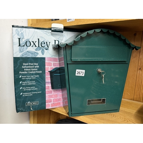 A boxed powder coated lockable post box with 2 keys