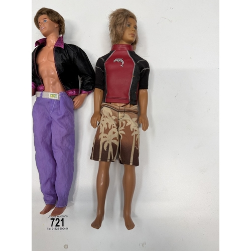 721 - 3 Barbie Ken dolls with clothing
