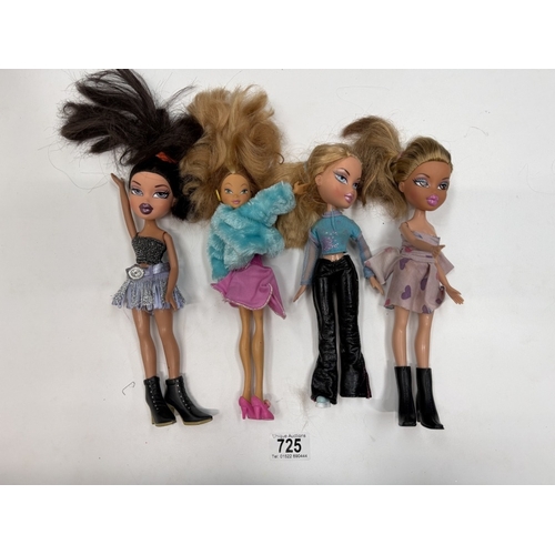 725 - 4 Bratz dolls