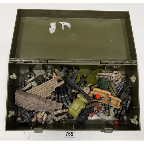 765 - A quantity of miniature soldiers, miniature guns etc