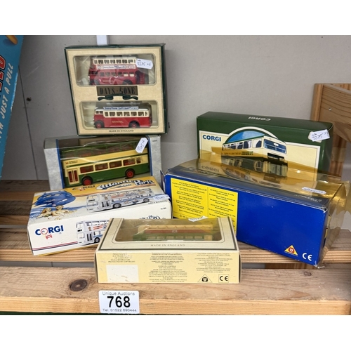 768 - 4 Corgi Classics & 2 Lledo model buses