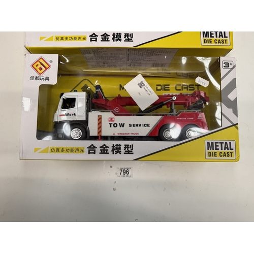 796 - 2 Jia Du Toys 1:50 scale metal Diecast tow truck models