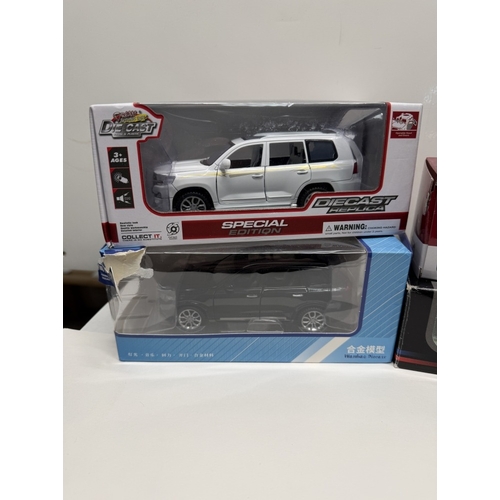 833 - 4 Boxed diecast including Fiat 500F, KinSmart Bugatti etc