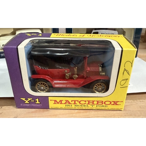 836 - 4 boxed Lledo Days Gone Vanguards vehicles, Matchbox Models Of Yesteryear Y-1 1911 model T Ford boxe... 