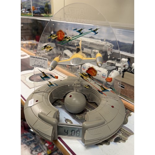 750A - A Star Wars: Episode 1 - Naboo Starfighter musical / action sounds alarm clock (No box)